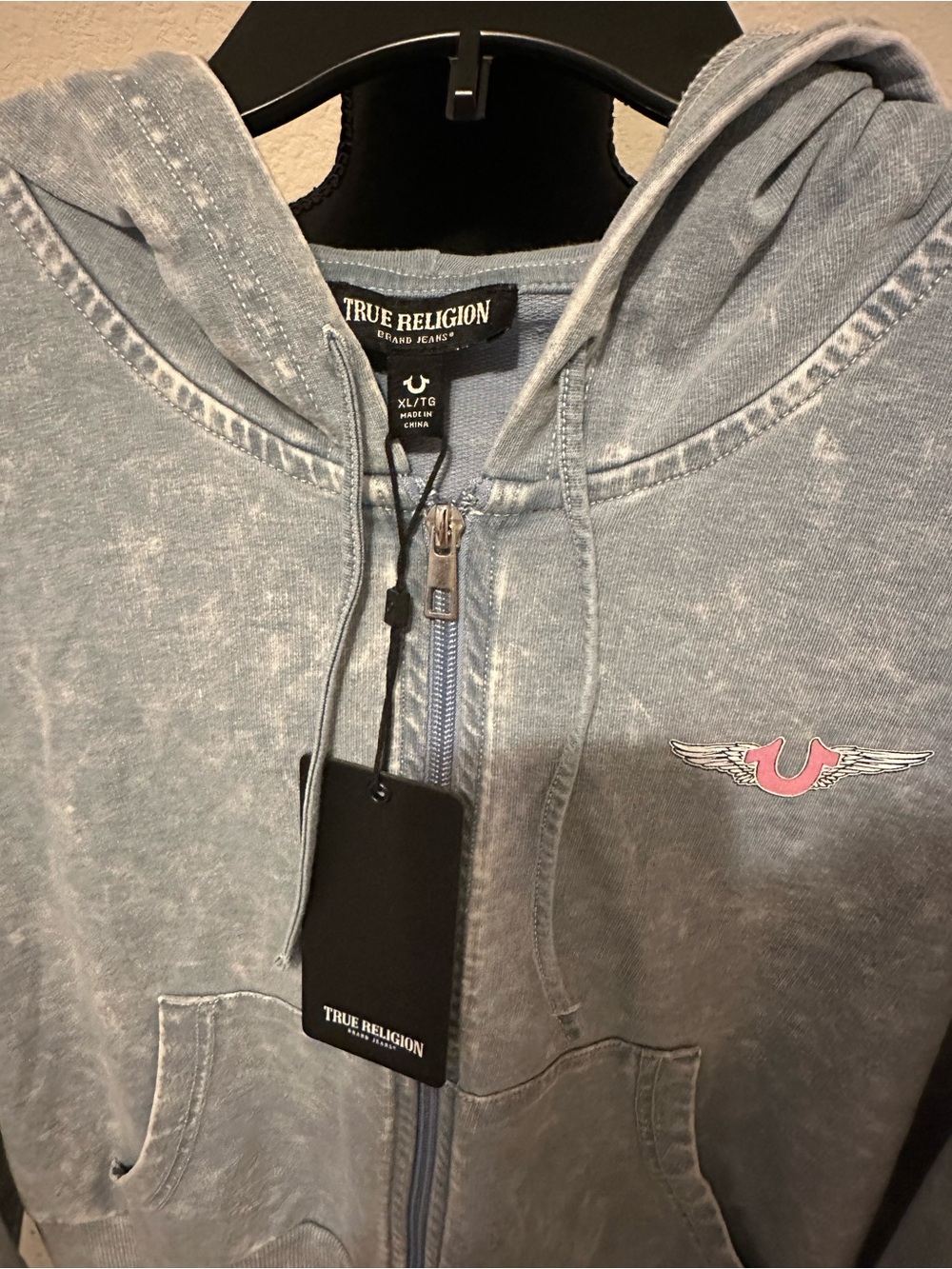 True Religion Light Blue Acid Wash Hoodie with Pink Logo. Size XL NWT - Picture 5 of 10